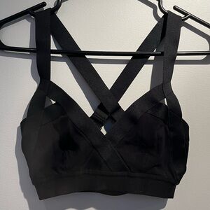 Aritzia cross back bra size small